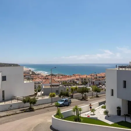 Sylena's Oceanview Apartment